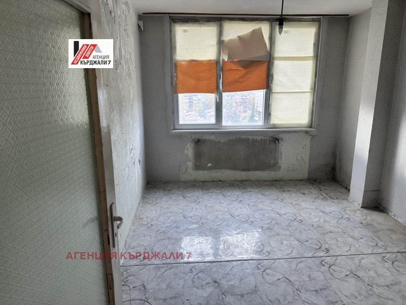 Продава 1-СТАЕН, гр. Кърджали, Студен кладенец