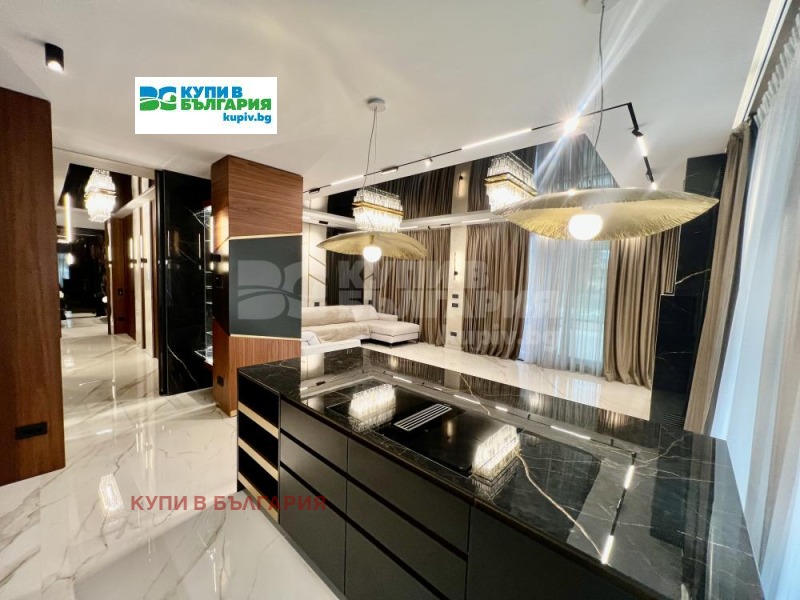 Продава 3-СТАЕН, гр. Варна, к.к. Св.Св. Константин и Елена