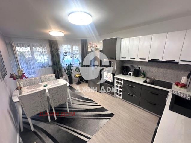 Продава 3-СТАЕН, гр. Свети Влас, област Бургас