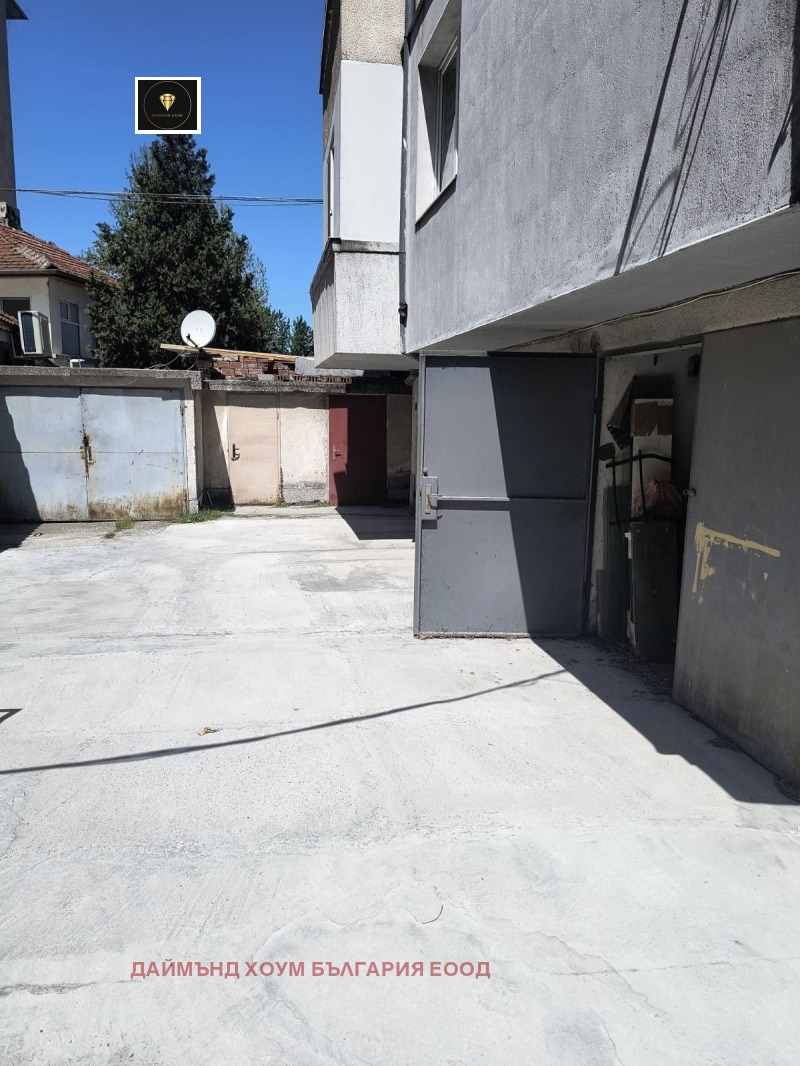 Na sprzedaż  Garaż Plowdiw , Gagarin , 19 mkw | 88223199 - obraz [2]