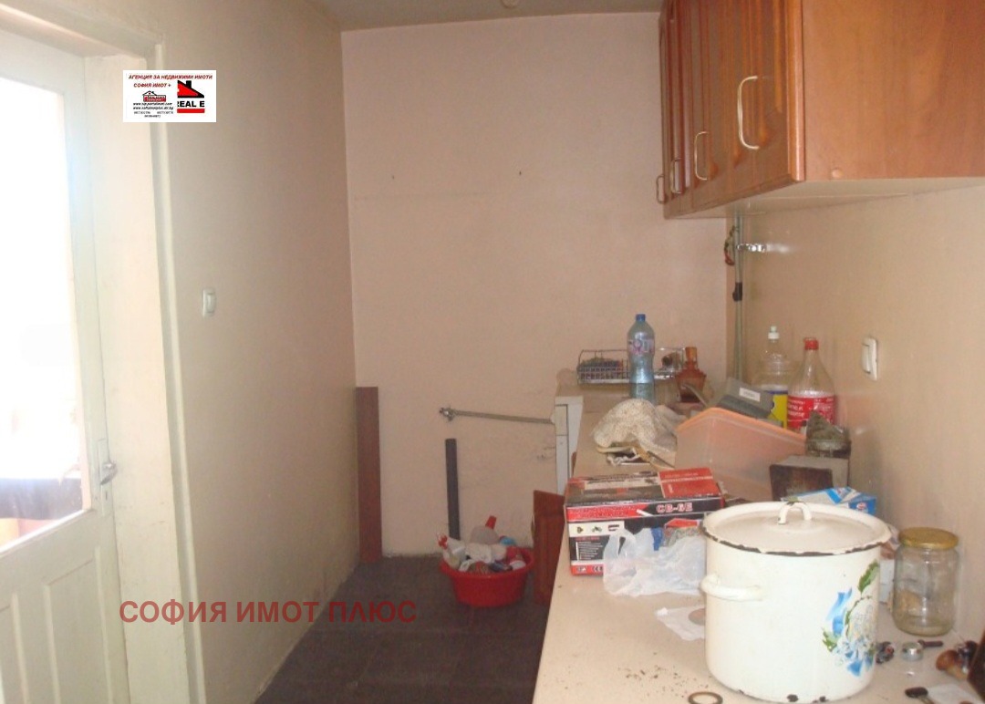 Продава КЪЩА, гр. София, с. Герман, снимка 11 - Къщи - 54411538