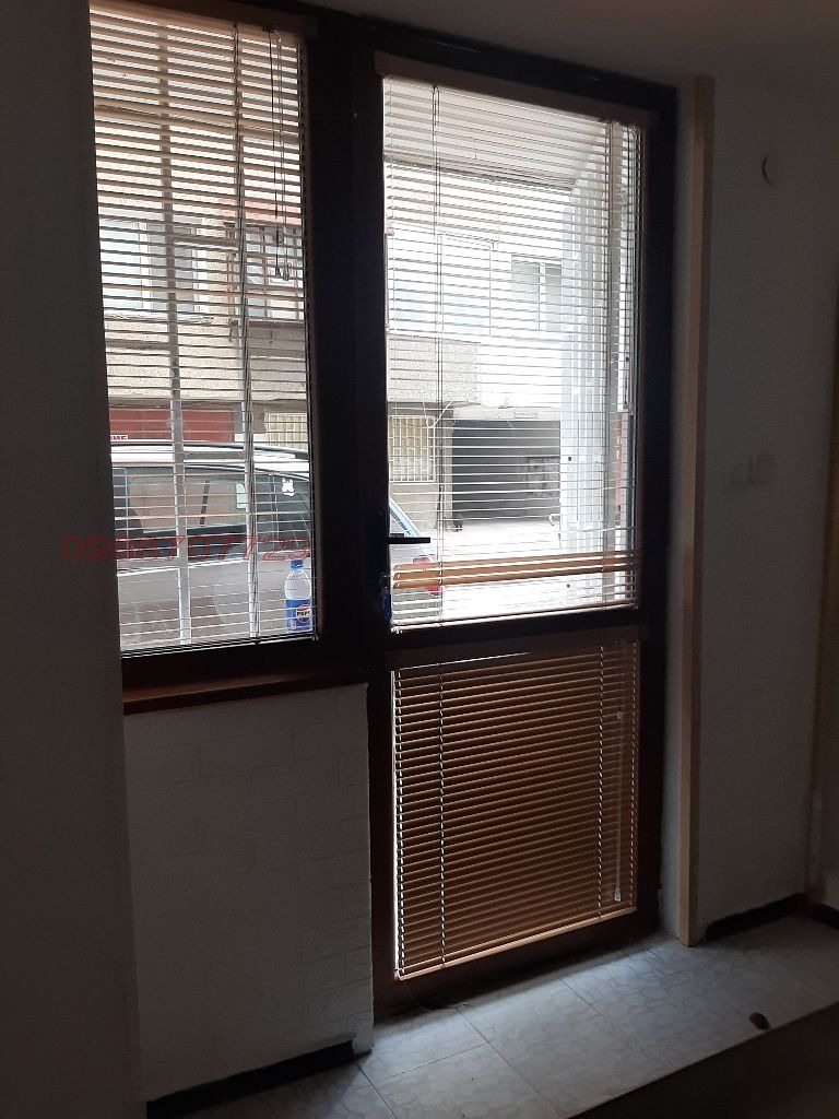 Продава МАГАЗИН, гр. Варна, Лятно кино Тракия, снимка 12 - Магазини - 52783038