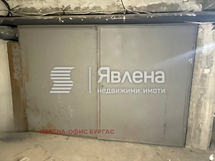 Продава ГАРАЖ, ПАРКОМЯСТО, гр. Бургас, Изгрев, снимка 3 - Гаражи и паркоместа - 54347976