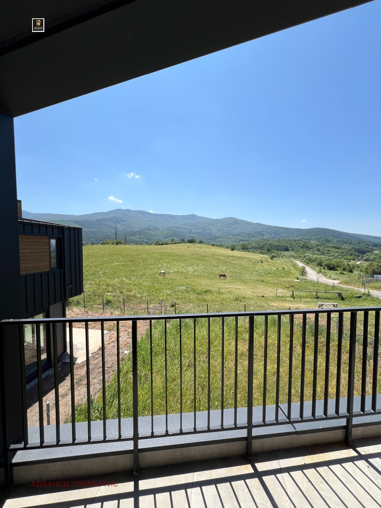 Продава КЪЩА, гр. София, с. Владая, снимка 2 - Къщи - 53891656