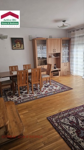 2 slaapkamers Reduta, Sofia 8