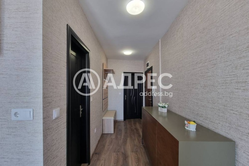Na sprzedaż  1 sypialnia Sofia , Malinowa dolina , 77 mkw | 41872165 - obraz [12]