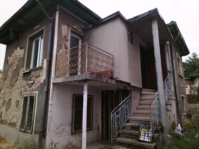 Eladó  Ház Pernik , Rudnicsar , 65 négyzetméter | 14375406