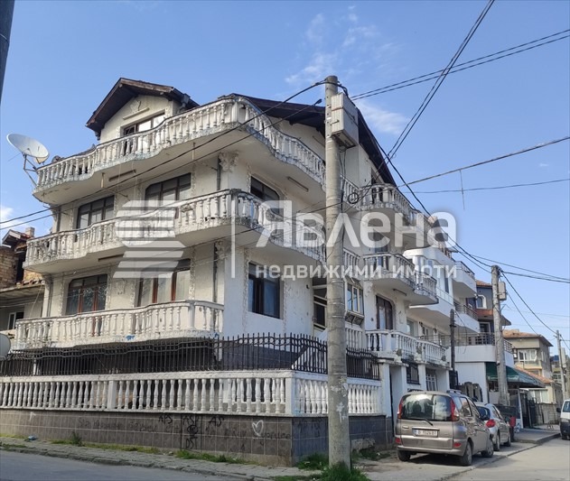 Продава КЪЩА, гр. Варна, Аспарухово, снимка 2 - Къщи - 55237321