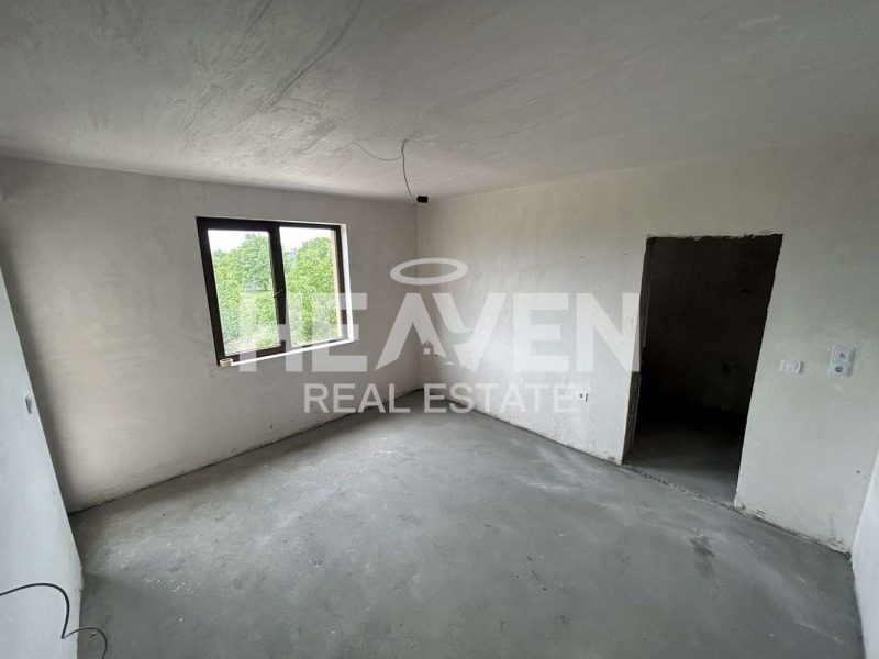 En venta  3 dormitorios Plovdiv , Jristo Smirnenski , 140 metros cuadrados | 20614217 - imagen [8]