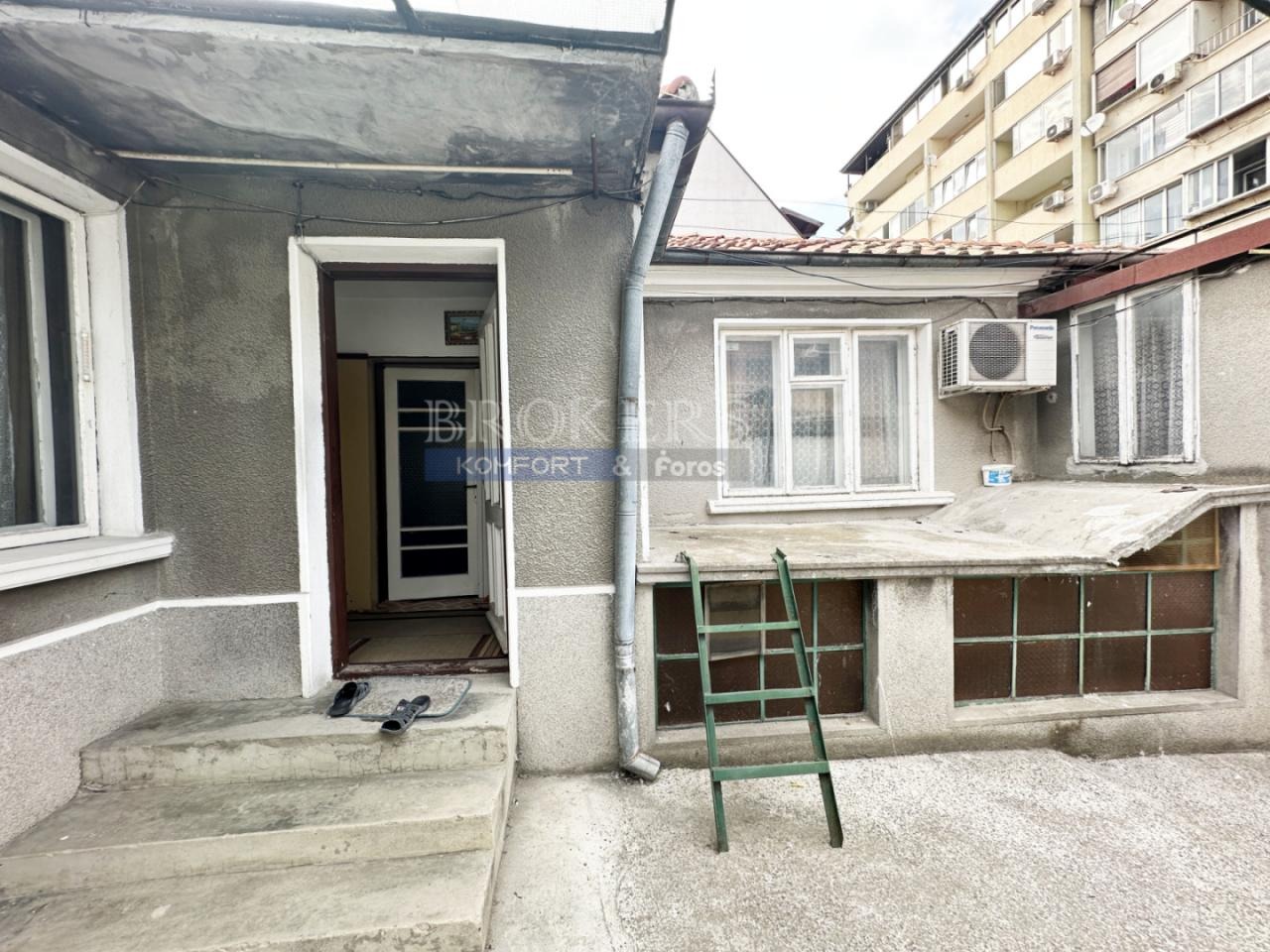 Продава КЪЩА, гр. Варна, Колхозен пазар, снимка 2 - Къщи - 52602993