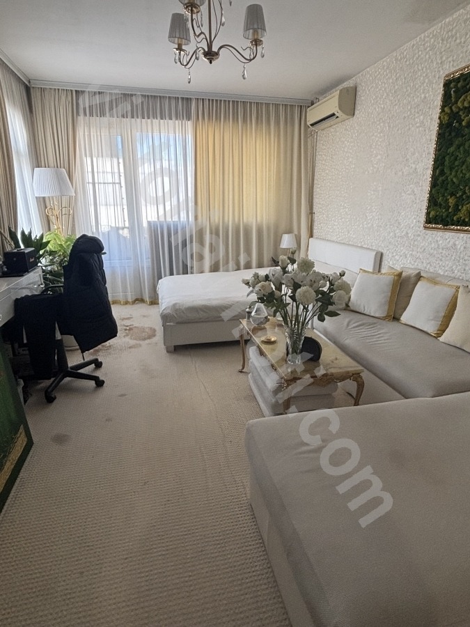 Продава 3-СТАЕН, гр. Велико Търново, Бузлуджа, снимка 2 - Апартаменти - 53591573