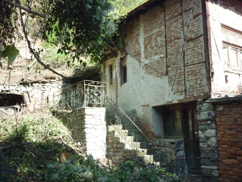 Продава КЪЩА, с. Михалково, област Смолян