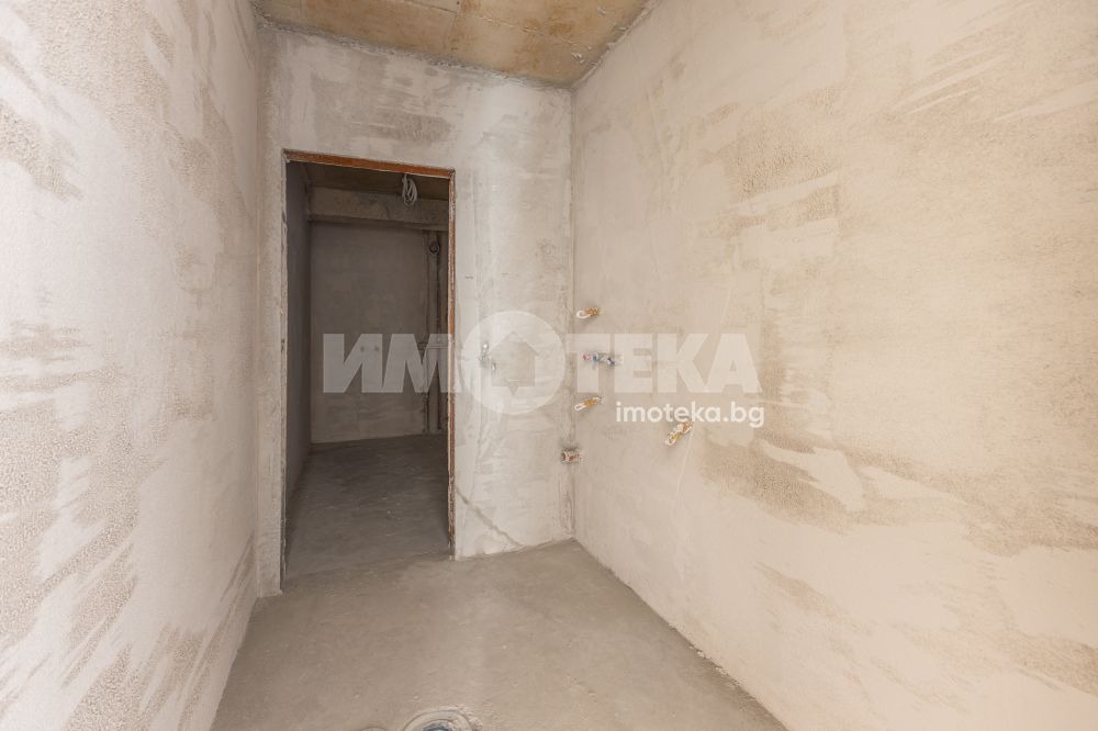 Продава МНОГОСТАЕН, гр. Варна, Окръжна болница-Генерали, снимка 15 - Апартаменти - 55835689