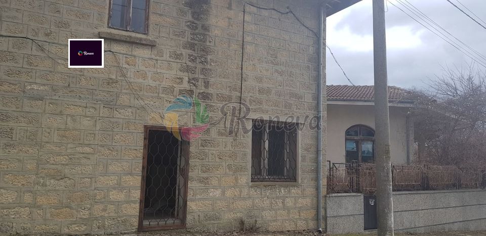 Продава КЪЩА, с. Добрина, област Варна, снимка 2 - Къщи - 46510567