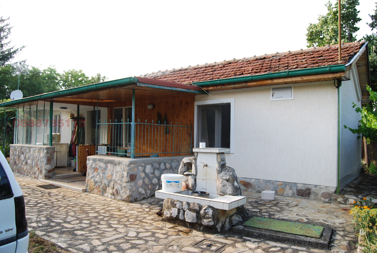 Продава КЪЩА, с. Беренде, област София област