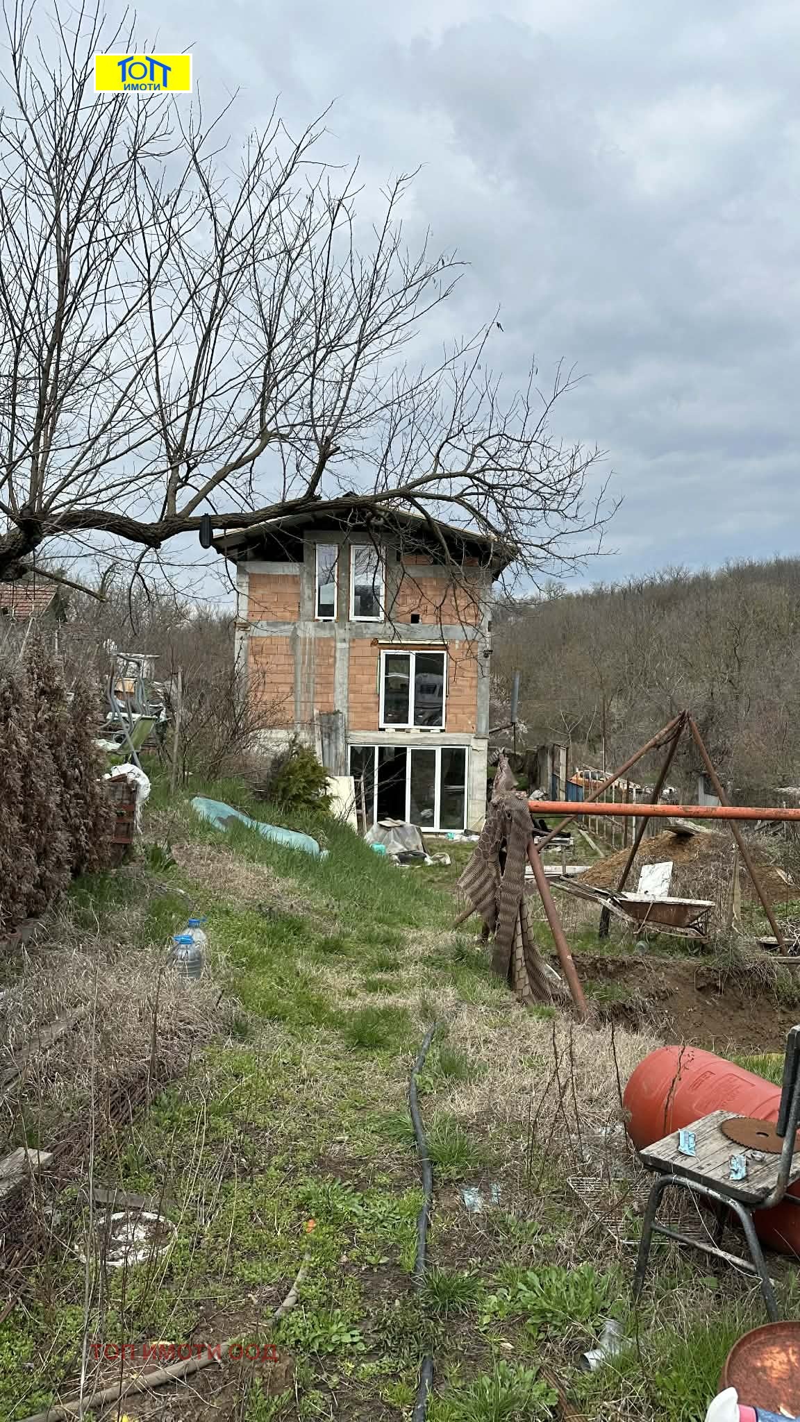 Продава ВИЛА, гр. Русе, Здравец Изток, снимка 2 - Вили - 54108075