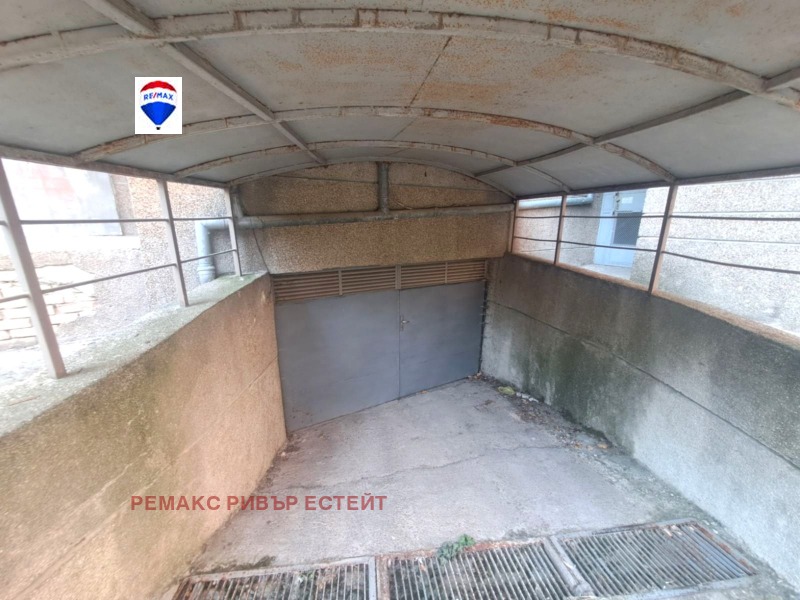Продава ПАРКОМЯСТО в град Русе, Широк център - 14 кв.м / 10 200 € » 19 949.47 лв., РЕМАКС РИВЪР ЕСТЕЙТ
