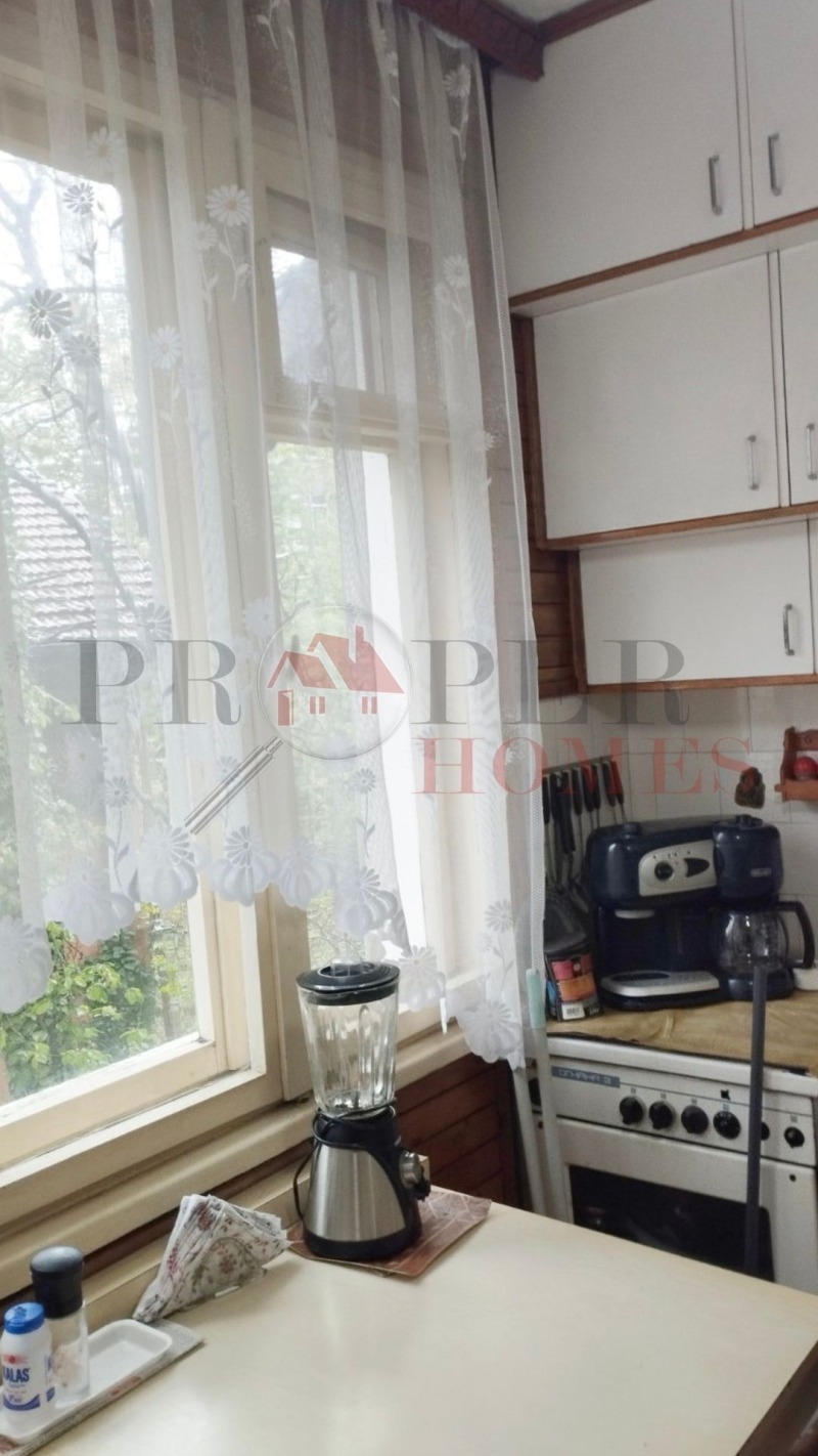 Продава МНОГОСТАЕН, гр. Велико Търново, Център, снимка 3 - Апартаменти - 52827531