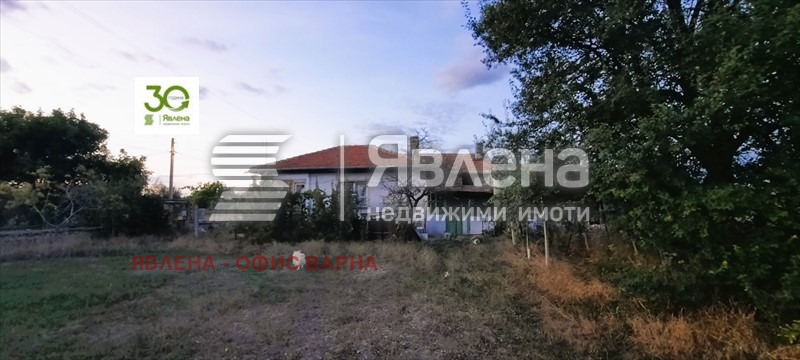 Продава КЪЩА, с. Габърница, област Варна, снимка 3 - Къщи - 52370380