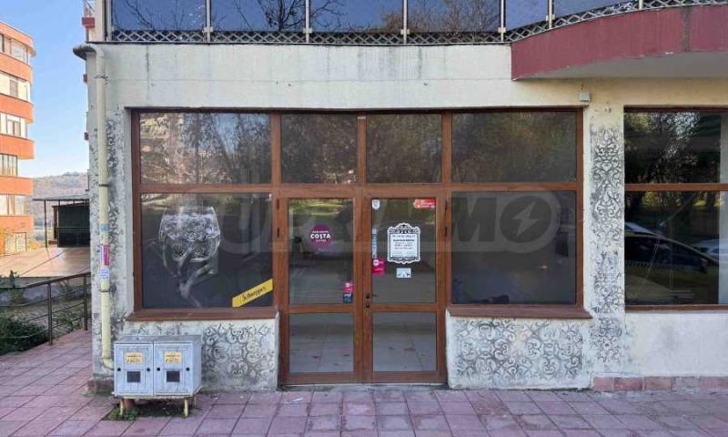 Продава МАГАЗИН, град Велико Търново, Централна гара • 135000 € / 264037.05 лв. • 18921050 1