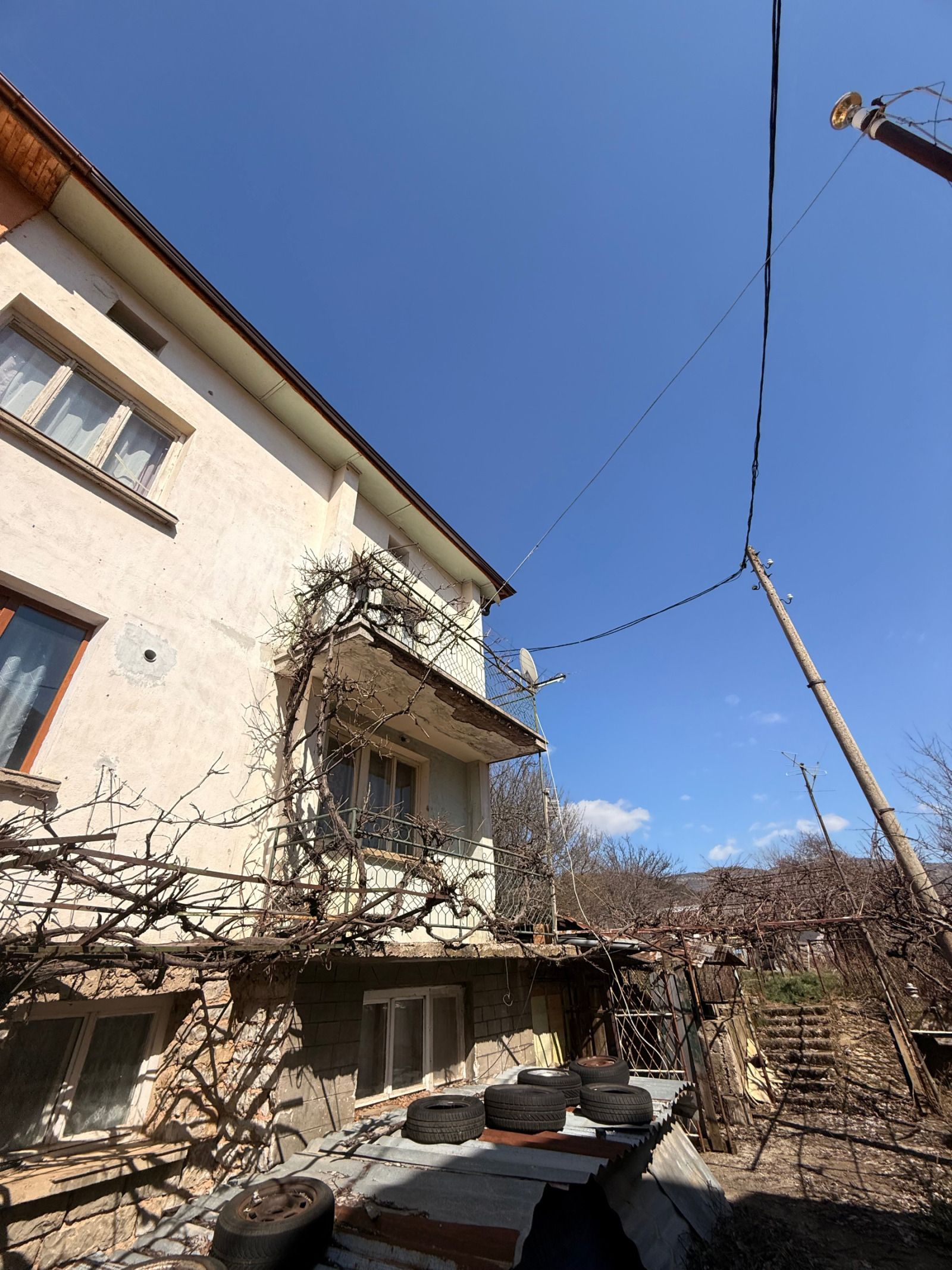 Продава КЪЩА, гр. Годеч, област София област, снимка 2 - Къщи - 54000728