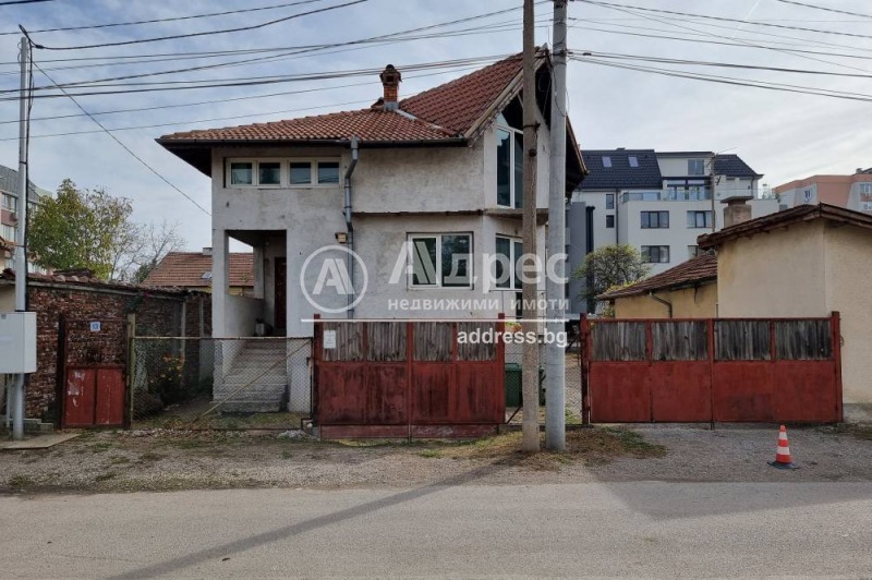 Продава  Къща, град София, Надежда 3 •  640 000 EUR • ID 19591241 — holmes.bg - [1] 