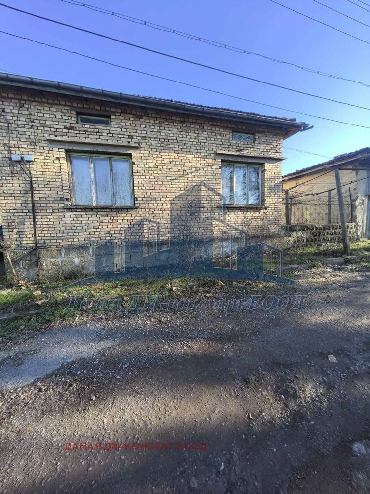 Продава КЪЩА, с. Златар, област Шумен