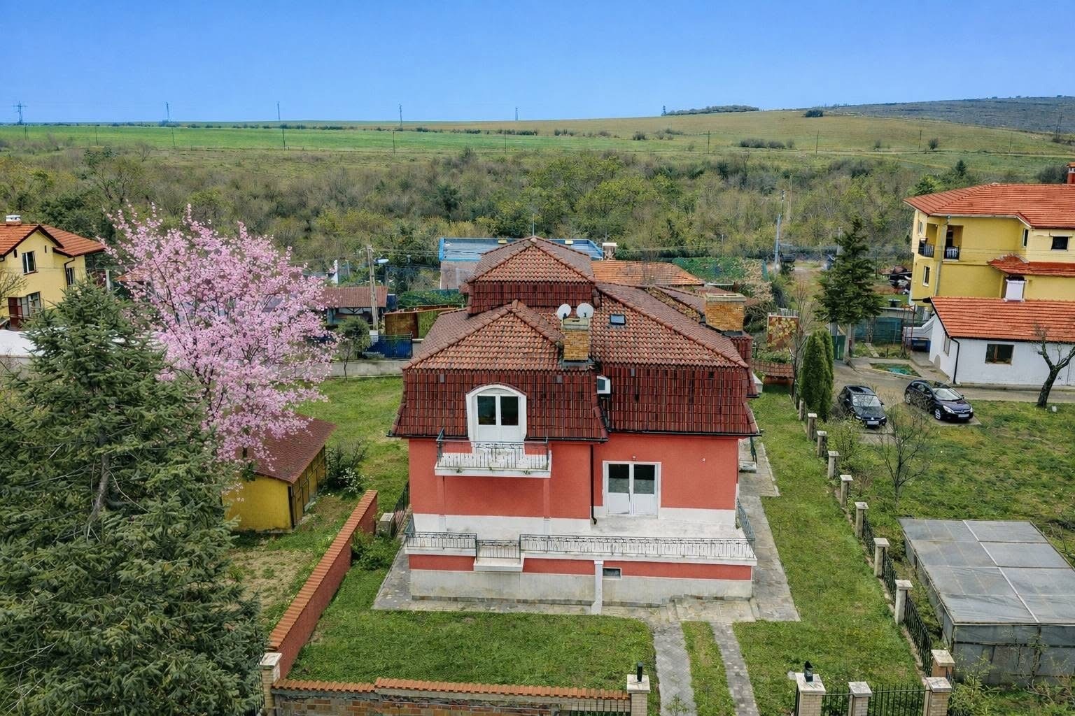 Продава КЪЩА, гр. София, гр. Нови Искър, снимка 2 - Къщи - 54064682