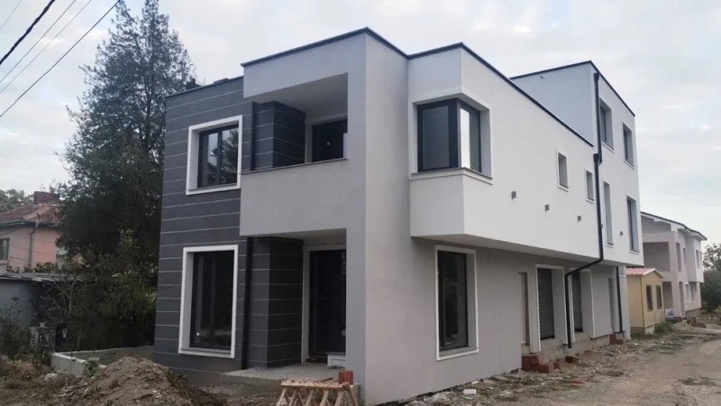 Продава КЪЩА, гр. Пловдив, Беломорски, снимка 3 - Къщи - 53435505