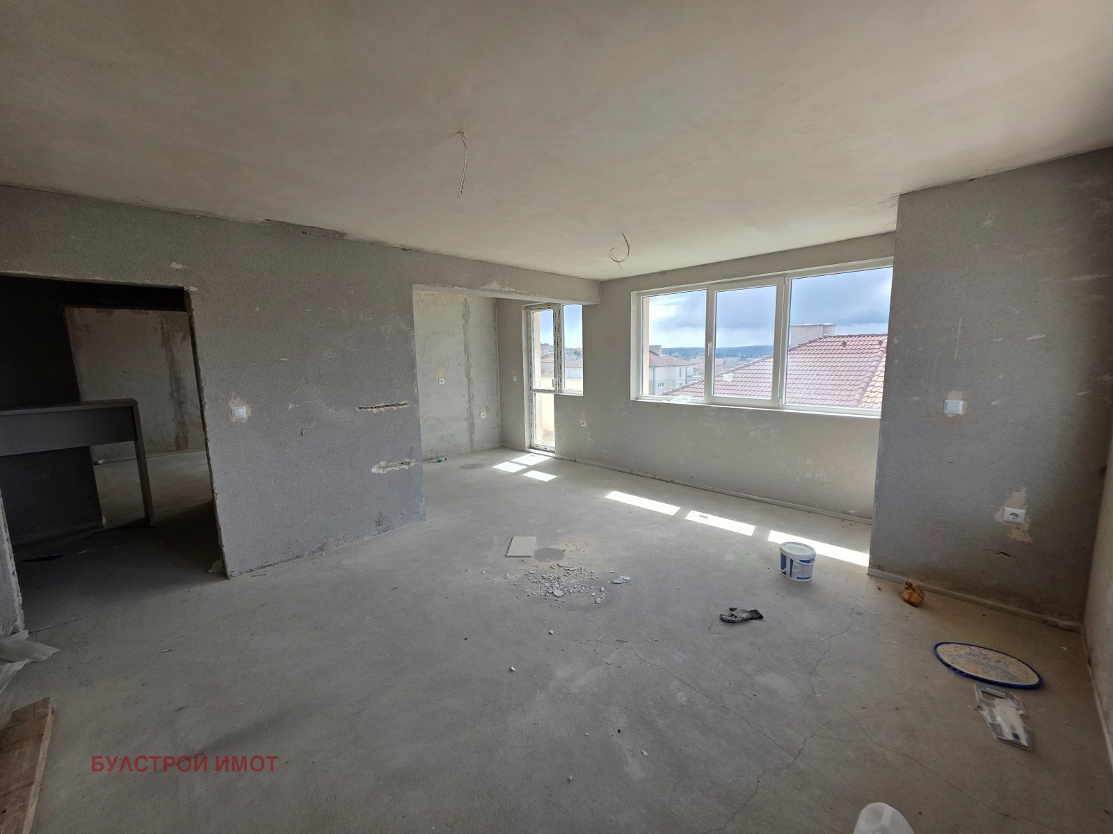 Продава 3-СТАЕН, гр. Аксаково, област Варна, снимка 2 - Апартаменти - 54188500