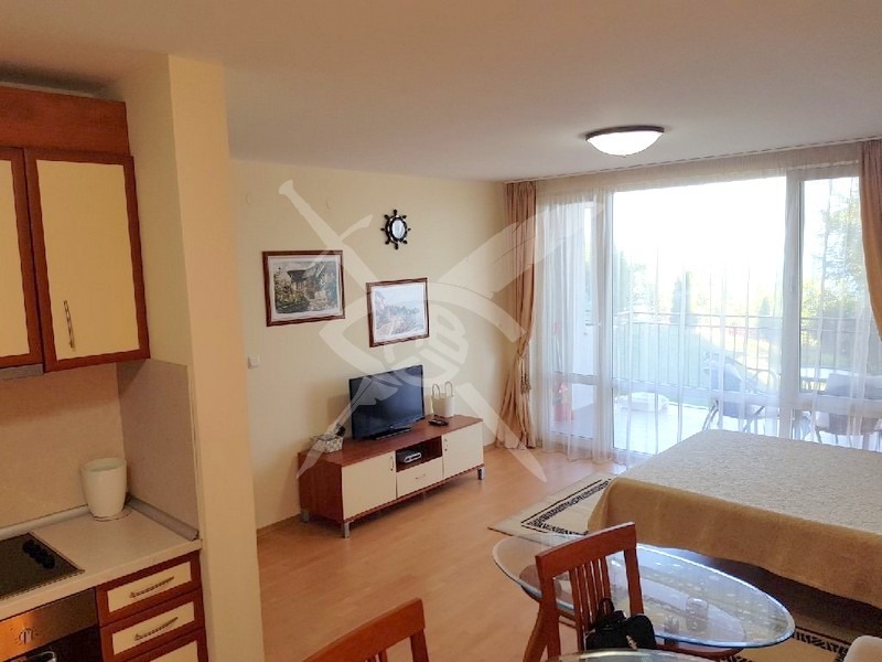 Till salu  1 sovrum region Burgas , Sveti Vlas , 71 kvm | 34743548 - bild [6]