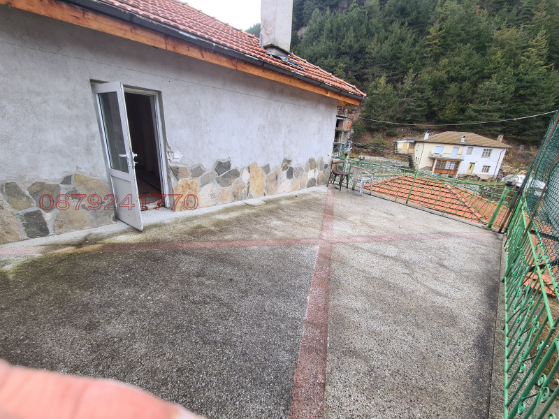 Продава КЪЩА, с. Забърдо, област Смолян, снимка 4 - Къщи - 52828282