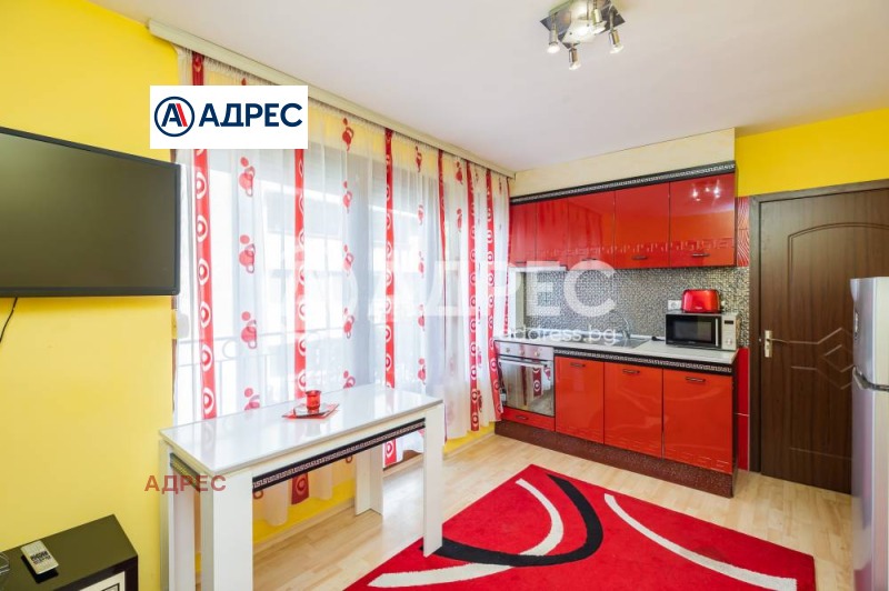 Продава  2-стаен, град Варна, ВИНС-Червен площад •  225 000 EUR • ID 22374195 — holmes.bg - [1] 