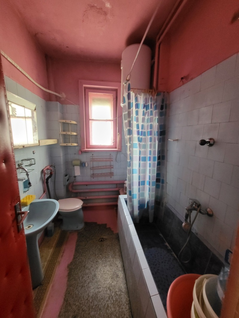 Till salu  2 sovrum Pleven , 9-ti kvartal , 95 kvm | 79986652 - bild [17]