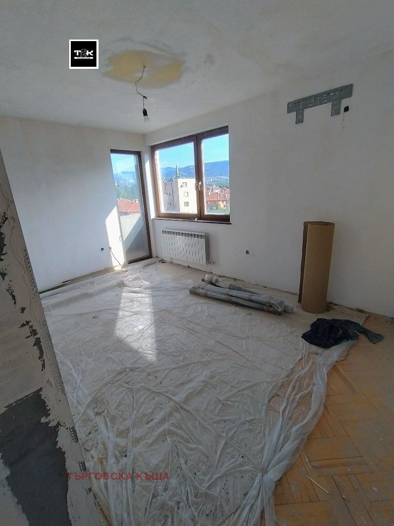 Till salu  3+ sovrum Plovdiv , Komatevo , 150 kvm | 60289292 - bild [8]