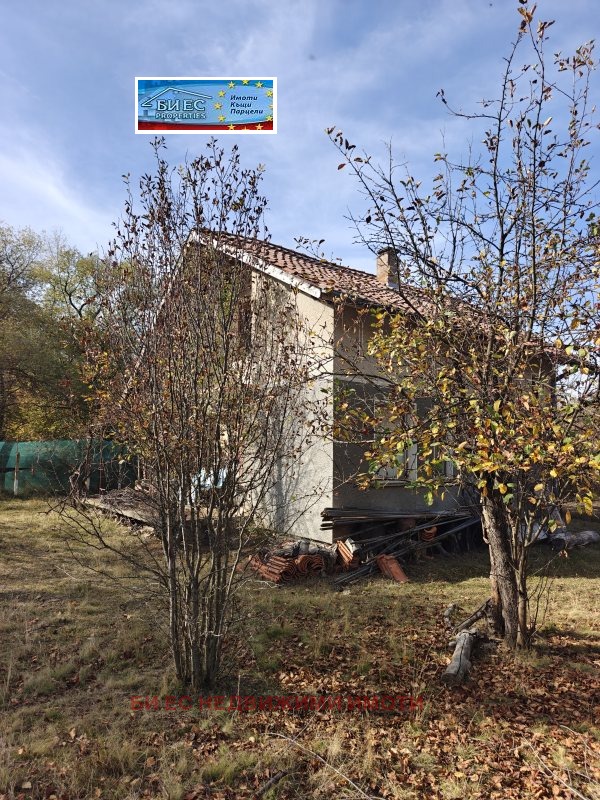 Продава КЪЩА, с. Гигинци, област Перник, снимка 13 - Къщи - 56584812