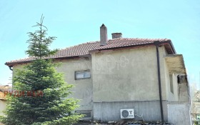 Étage de la maison Aksakovo, région Varna