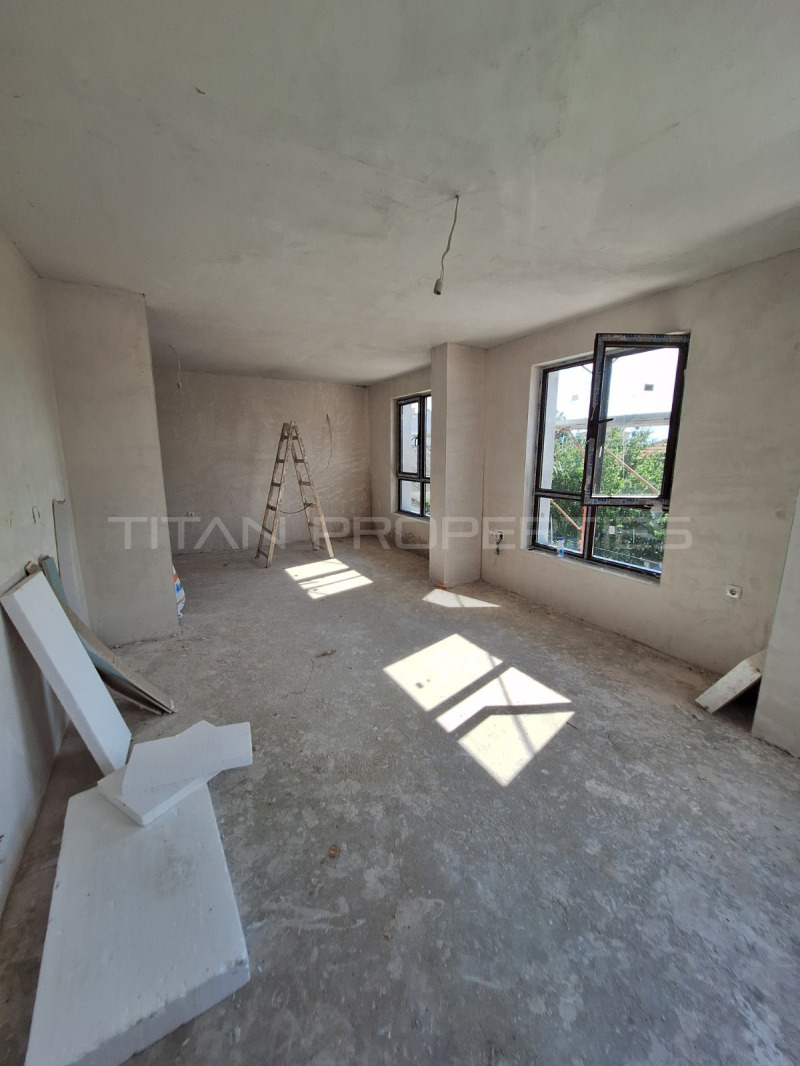 For Sale  2 bedroom Plovdiv , Proslav , 114 sq.m | 46654944