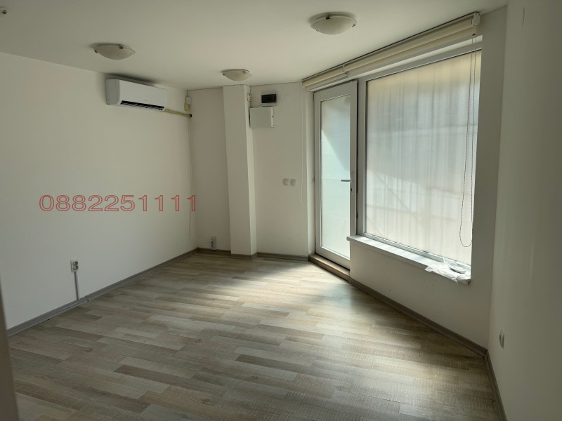 In vendita  Ufficio Plovdiv , Sadijski , 27 mq | 25352991