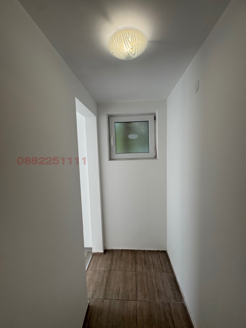 In vendita  Ufficio Plovdiv , Sadijski , 27 mq | 25352991 - Immagine [6]