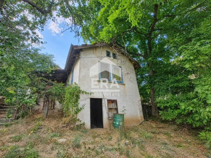 Продава КЪЩА, с. Градец, област София област, снимка 2 - Къщи - 55835283