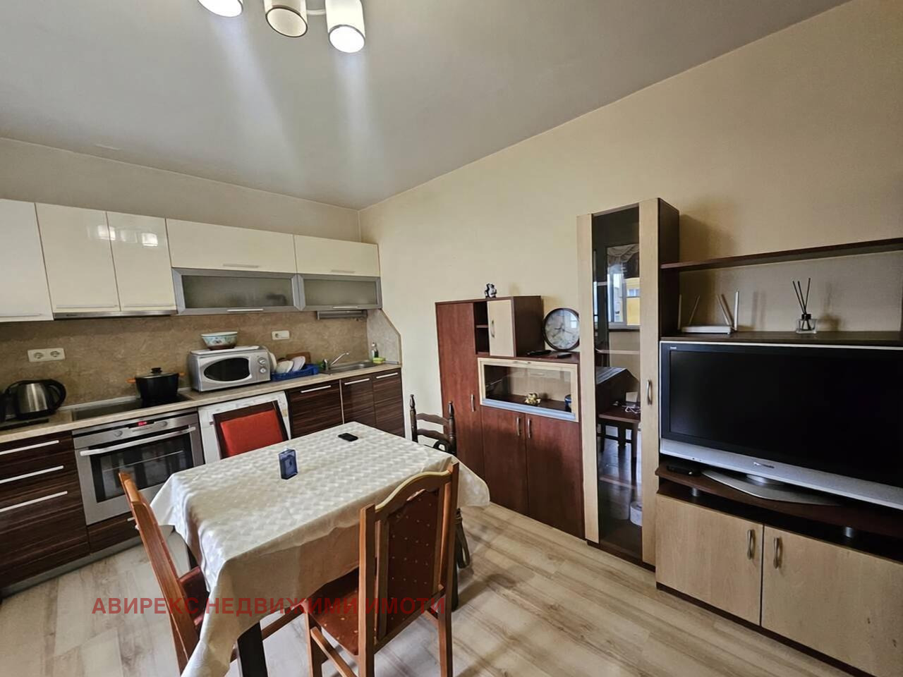 Продава 3-СТАЕН, гр. Пловдив, Гагарин