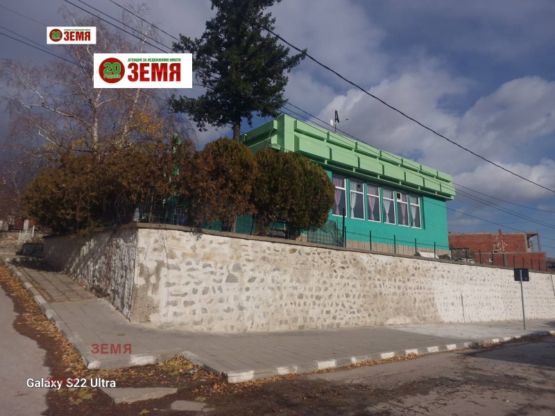 Продава ПРОМ. ПОМЕЩЕНИЕ в област София, гр. Ихтиман - 225 кв.м / 130 000 € » 254 257.90 лв., ЗЕМЯ