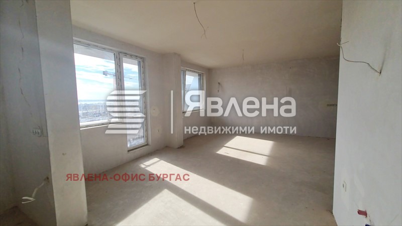 Продава МНОГОСТАЕН, гр. Бургас, Славейков, снимка 4 - Апартаменти - 56434989