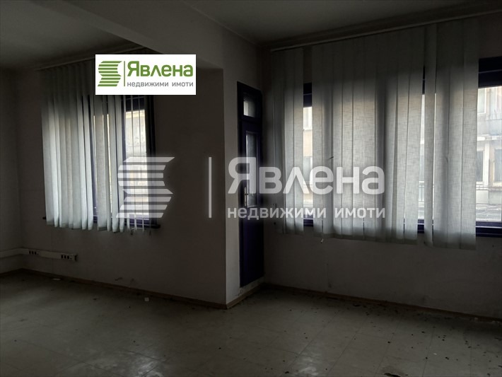 Продава КЪЩА, гр. Пазарджик, Идеален център, снимка 2 - Къщи - 49364852