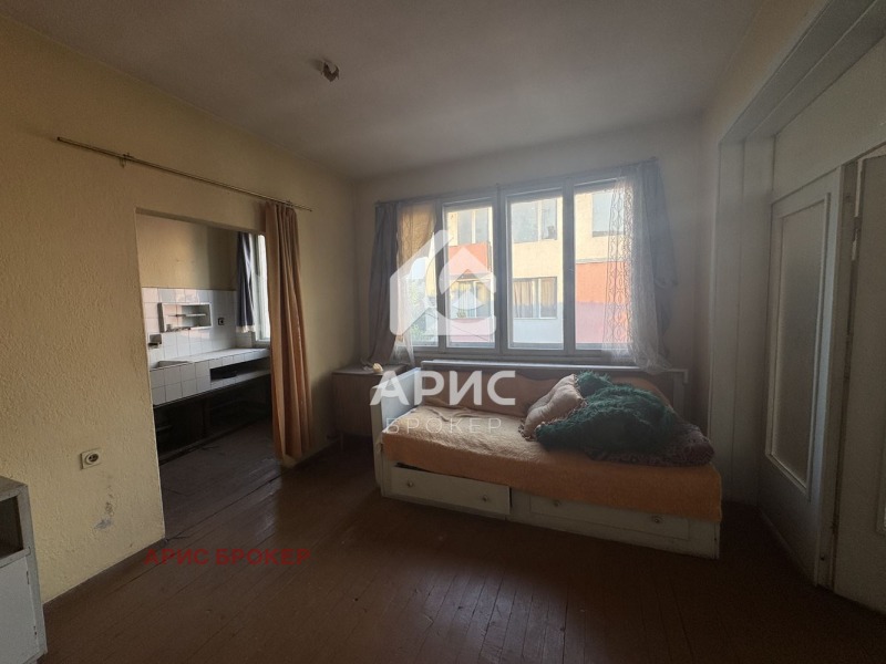 Myytävänä  Talo Pazardzhikin alue , Peštera , 108 neliömetriä | 91738056 - kuva [16]