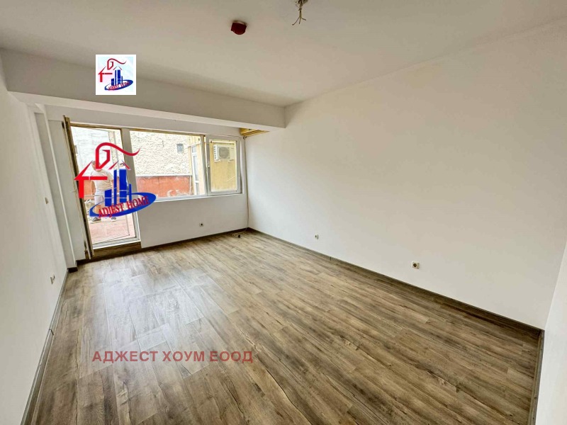 Na sprzedaż  1 sypialnia Szumen , Centar , 47 mkw | 23801662 - obraz [4]