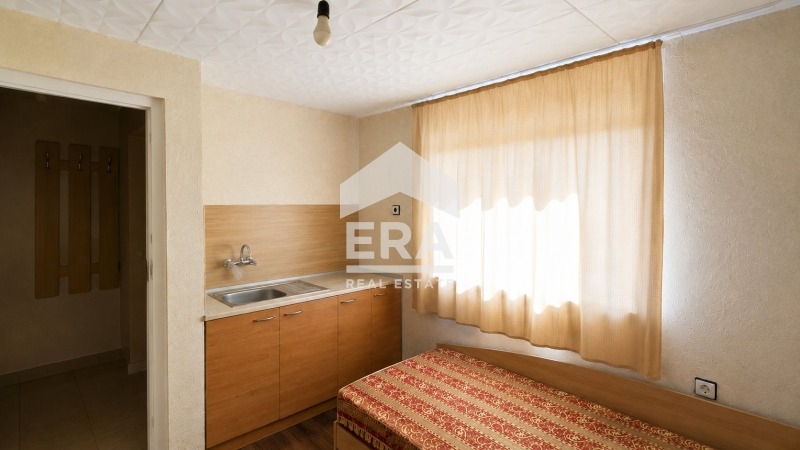 Продава КЪЩА, гр. Търговище, Вилна зона, снимка 15 - Къщи - 55947556