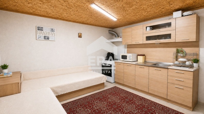 Продава КЪЩА, гр. Търговище, Вилна зона, снимка 10 - Къщи - 55947556