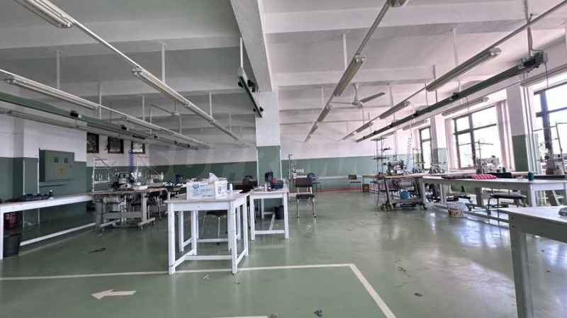 Zu verkaufen  Industriegebäude region Plowdiw , Karlowo , 1300 qm | 48515122 - Bild [7]